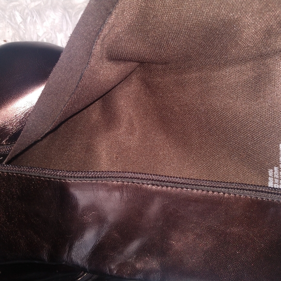 Liz Claiborne Flex Bootie - Picture 6 of 6